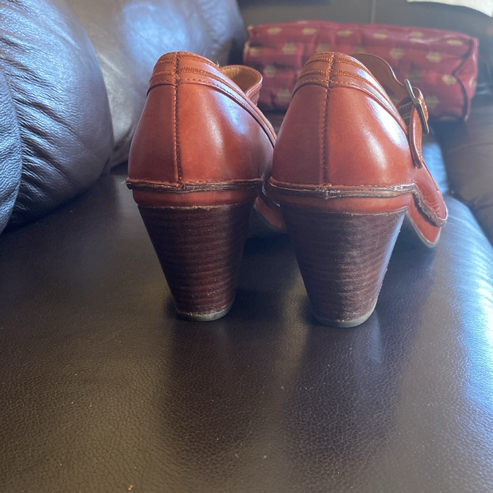 Shoes - Picture 3 of 11
